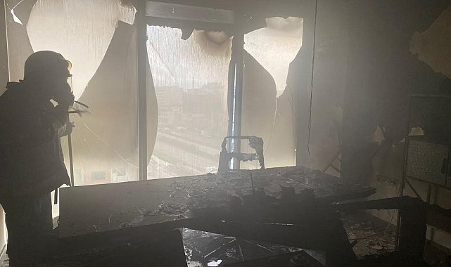 Payas'ta iş yerinde çıkan yangında maddi hasar oluştu