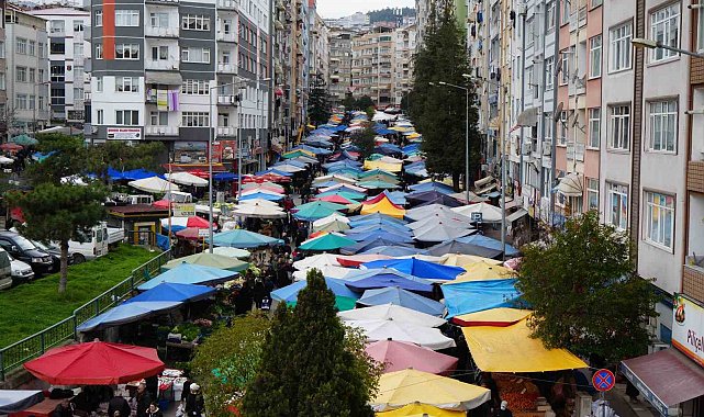 Pazarın en pahalısı kıl biber, en ucuzu pırasa