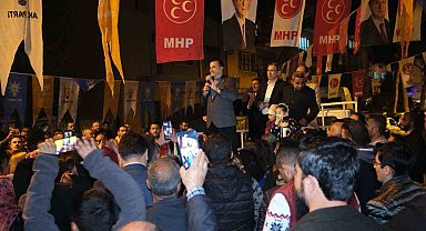 Pehlivan'ın mahalle toplantısı mitinge döndü
