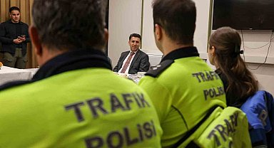 Polis memurlarının iftar sofralarına misafir oldu