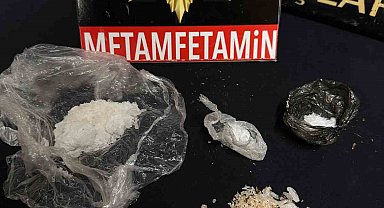 Polisin durdurduğu araçtan uyuşturucu çıktı: 2 tutuklama