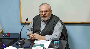Prof. Dr. Kadir Gürler: "İslam karşıtları bilgi kirliliği oluşturarak hadislere saldırıyor"