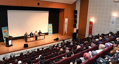 "12 Mart İstiklal Marşı'nın Kabulü ve Mehmet Akif Ersoy'u Anma Günü" konulu panel düzenlendi