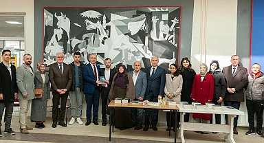 "Büyük İmtihan" isimli kitabın tanıtım ve imza günü düzenlendi