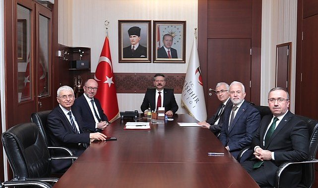 "Eskişehir'deki Okullarda Halk Sağlığı Farkındalığının Artırılması İle Sağlığın Geliştirilmesi Ve Güçlendirilmesi" iş birliği protokolü imzalandı