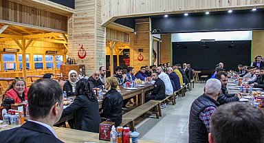 "Her gün 3 binin üzerinde kardeşimize ücretsiz yemek ikramı yapıyoruz"