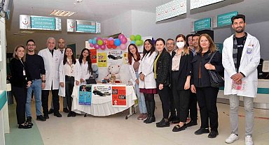 "Minik Yolculara Büyük Koruma" standı