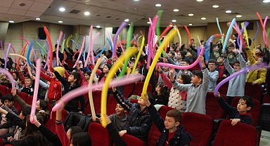 Ramazan Çocuk Şenliği'nde öğrenciler doyasıya eğlendi