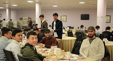 Rektör Kırışık, Özbekistanlı öğrencilerle iftarda buluştu