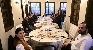 Rektör Savaş, şehit ailesi ve gazi yakınlarıyla bir araya geldi