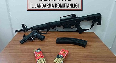 Ruhsatsız silahlar ele geçirildi