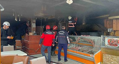 Sakarya'da restoranda çıkan yangın panik oluşturdu