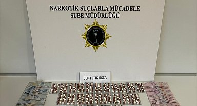 Samsun'da 3 bin 95 sentetik ecza ele geçirildi: 2 gözaltı