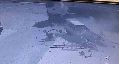 Şanlıurfa'da 1 kişinin öldüğü feci kaza kamerada