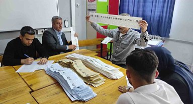 Şanlıurfa'da oy sayım işlemleri devam ediyor
