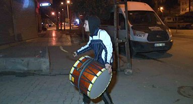 Şanlıurfa'da Ramazan davulcularının mesaisi başladı
