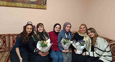 Şehit anneleri sahuru öğrencilerle yaptı