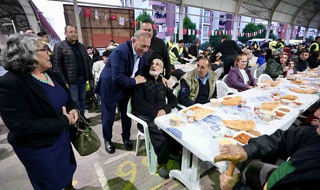 Seyhan'da 16 ayrı noktada iftar sofrası