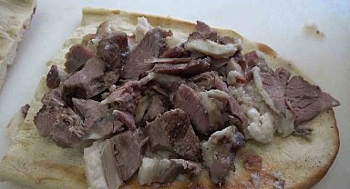 Siirt'te büryan kebabı iftar sofralarını süslüyor