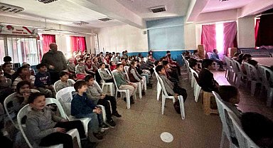 Simav'da ilk ve ortaokul öğrencilerine bağımlılıkla mücadele anlatıldı