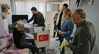 Sındırgı'da gezici sandıkta oy kullanma işlemi tamamlandı