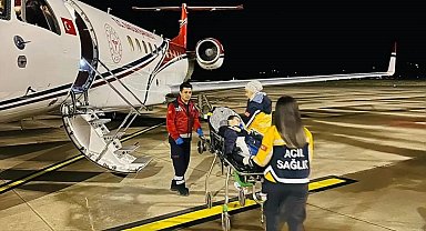 Şırnak'ta akciğer enfeksiyonu geçiren 2 yaşındaki çocuk ambulans uçakla Ankara'ya sevk edildi