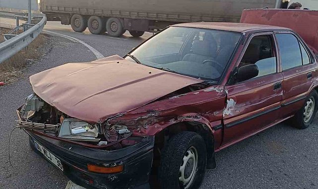 Sivas'ta trafik kazası: 3 yaralı