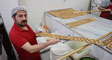 Sivaslılardan Yunanlara etli ekmek cevabı, 'Yıllar önce aldıkları cevabı tekrar alırlar'