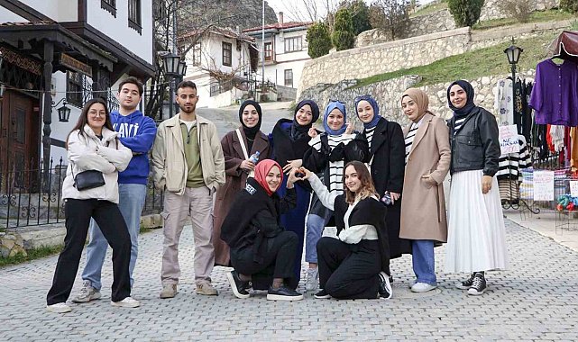 SUBÜ'nün mühendis adayları Taraklı turundaydı