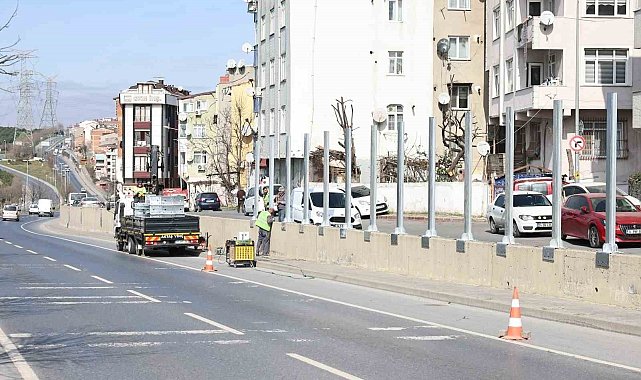 Sultangazi Belediyesi'nden gürültü bariyeri çalışması