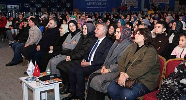 Sultangazi'de Ramazan etkinliklerinin konuğu Bekir Develi oldu