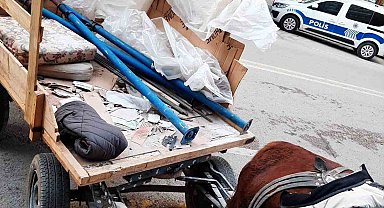 Şüpheli at arabasından kilolarca çalıntı inşaat demiri ele geçirildi