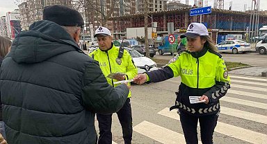 Sürücü ve yayalara trafik kuralları anlatıldı