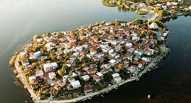 Tarihi Gölyazı'da hafta sonu yoğunluğu