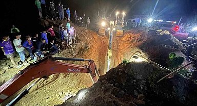 Tayland'da define avcısı göçük altında kalarak öldü