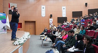Teknoloji lideri ETÜ'lü öğrencilerle bir araya geldi