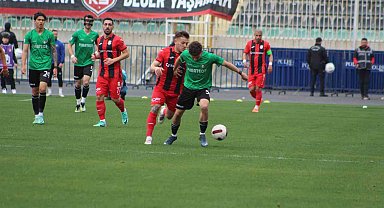TFF 2. Lig: Denizlispor: 1 - GMG Kastamonuspor: 2