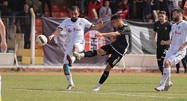 TFF 3. Lig: Efeler 09 SFK: 2 - Turgutluspor: 3