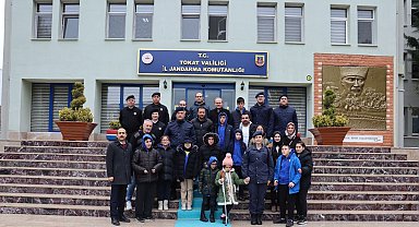Tokat'ta engelli öğrenciler jandarma faaliyetlerini yakından inceledi