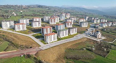 TOKİ'den Kocaeli'de gerçekleştirilen anahtar teslim töreninde arbede yaşandığı iddialarına yalanlama
