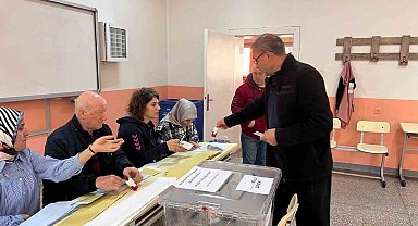 Trabzon'da oy kullanma işlemi sabah saat 07.00'dan itibaren başladı