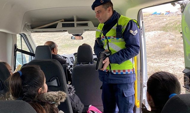 Trafik jandarmasından öğrenci servislerine sıkı denetim