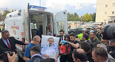 Trafik kazası geçiren BBP Genel Başkanı Mustafa Destici Tokat'a sevk edildi