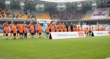 Trendyol Süper Lig: RAMS Başakşehir: 0 - Samsunspor: 0
