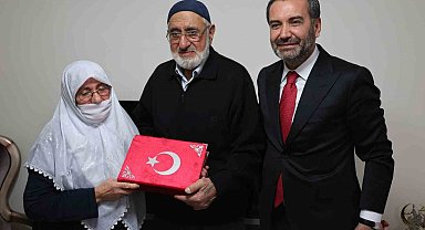 Türkiye'nin en genç belediye başkanından şehit ailesine anlamlı ziyaret