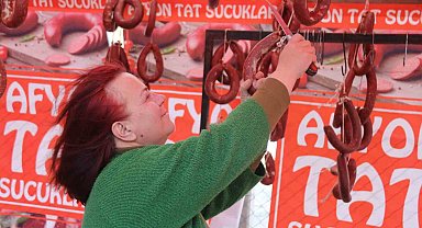 Türkiye'nin farklı illerinden gelen ürünler 'üreticiden tüketiciye' sloganıyla tanıtılıyor