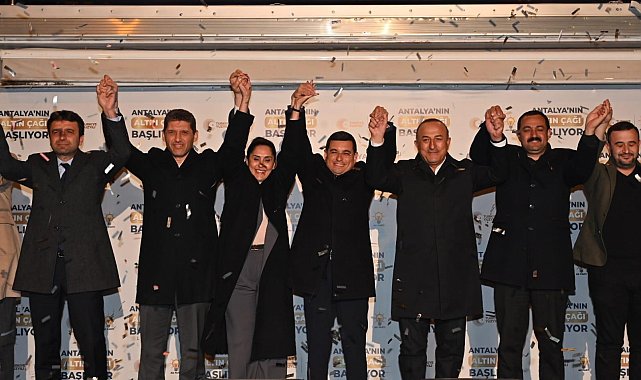 Tütüncü: "Antalya'nın trafik sorununu tarihin karanlık sularına gömüyoruz"