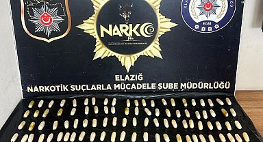 Uyuşturucu maddeyi midesinde saklamış