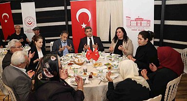 Vali Aslan, "Büyüklerimiz 365 gün başımızın tacıdır"