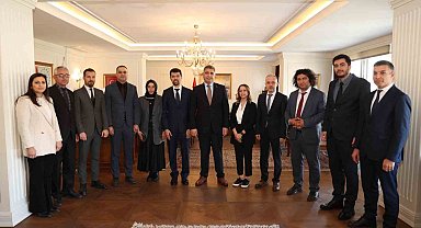 Vali Aslan sağlıkçıları ağırladı